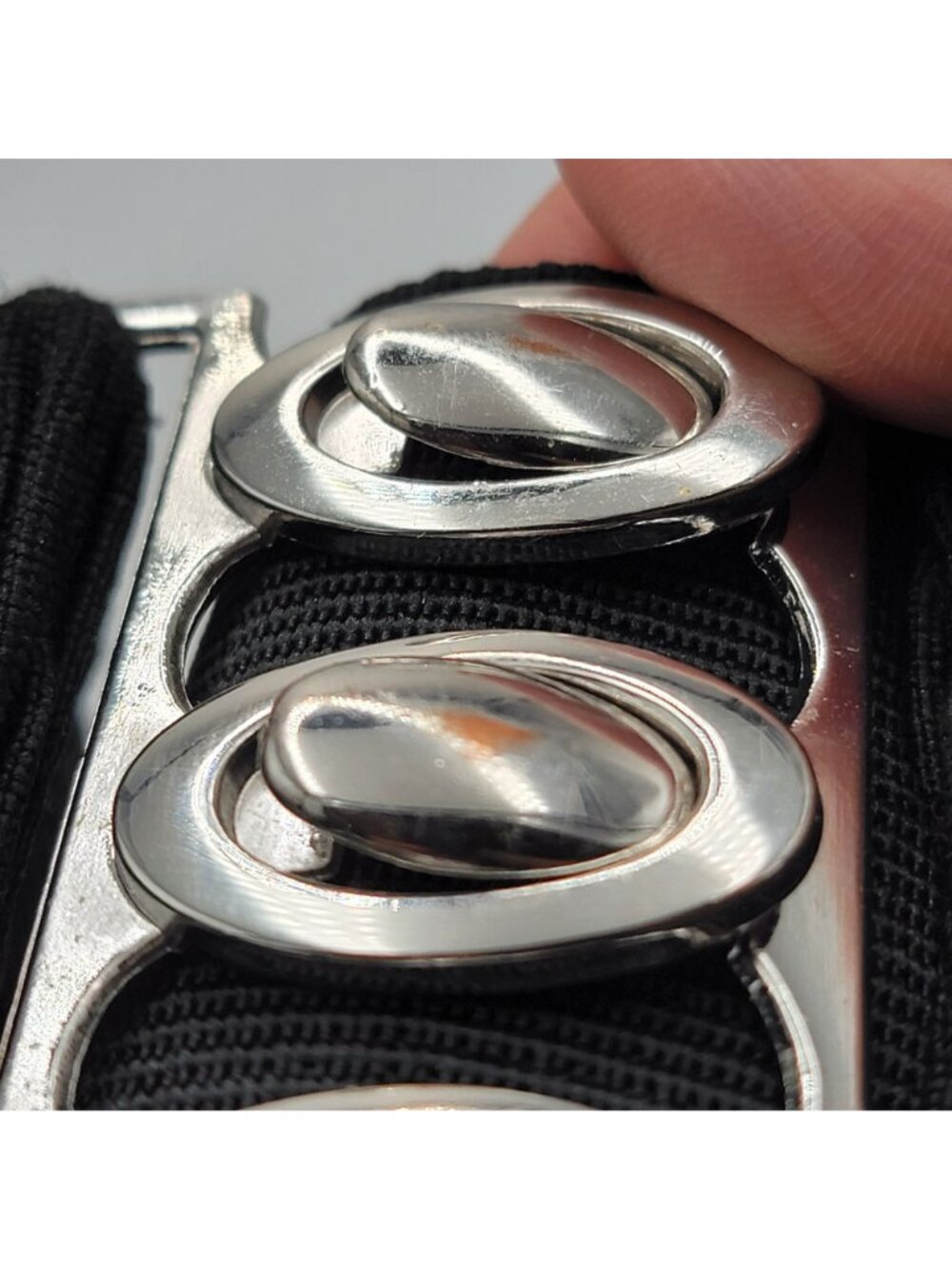 VTG Black Wide Stretch Belt With Silver-Tone Oval Buckle Closure 3.5 Inches Wide - Picture 6 of 13
